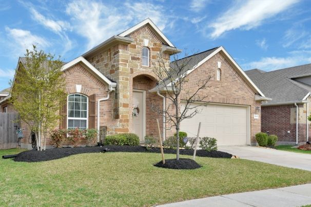https://AdrianaM.NewConstructionHomesNOW.com